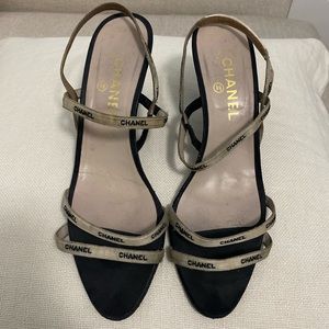 Chanel kitten heels sandals w/ logo on them